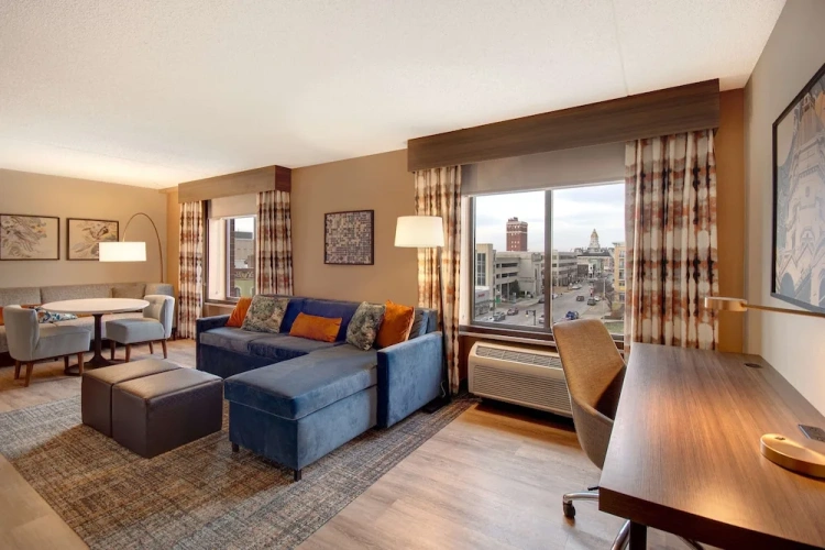 Double Suite
