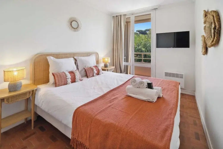 Apt 2br/4p-balcony Saint-tropez