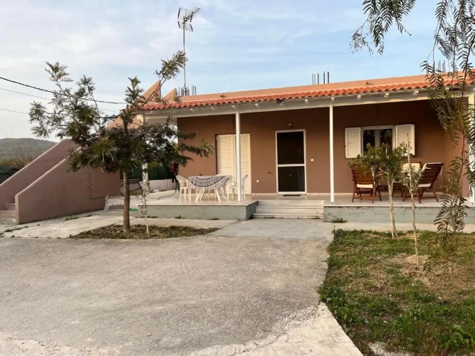 3 Bedrooms Cottage