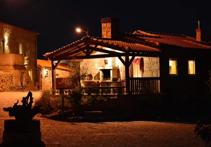 2 Bedrooms Chalet