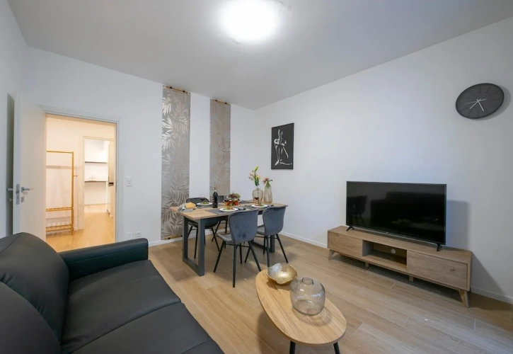 2 Bedrooms Family Apartment