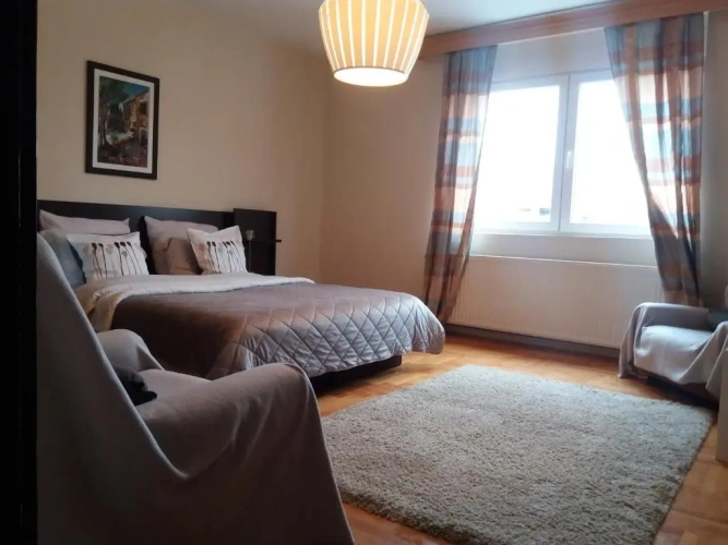 2 Bedrooms Apartment