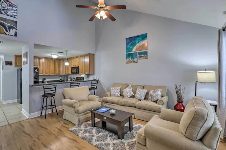 3 Bedrooms Apartment