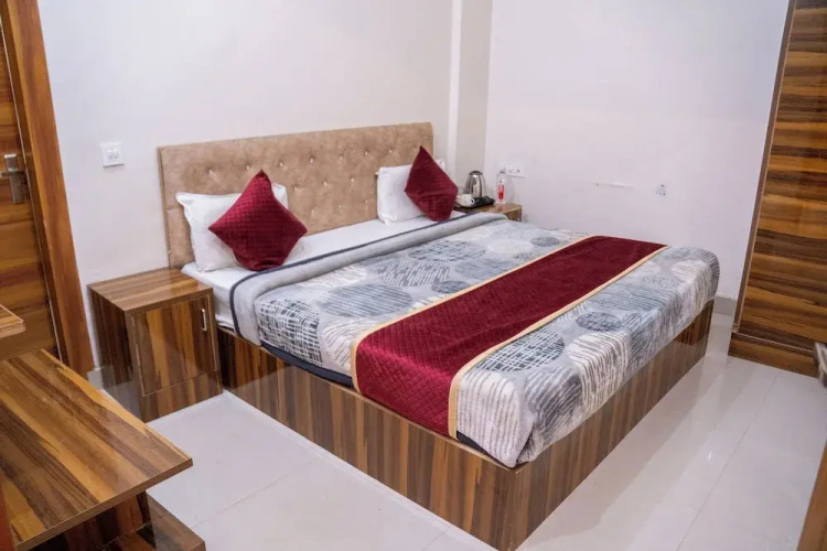 Sr Guest House