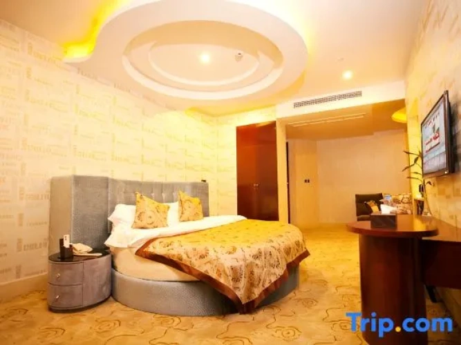 Deluxe Double Suite