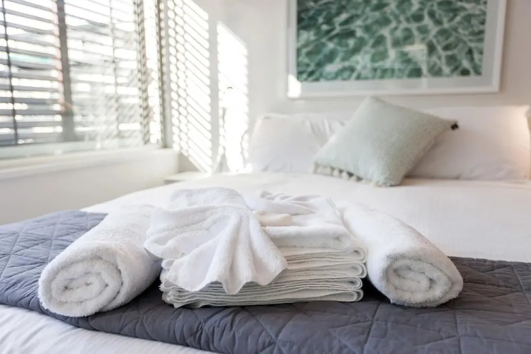 QV Friendly Harbour Apartment - 743