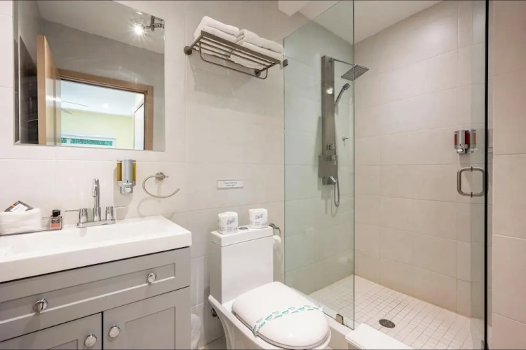 2 Bedrooms Deluxe Apartment beachfront