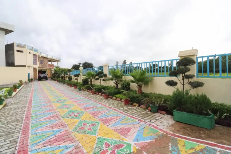 Ss Lawn by OYO Rooms