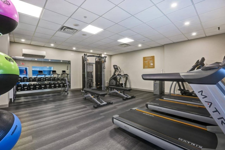Four Points by Sheraton Toronto Mississauga photo 20