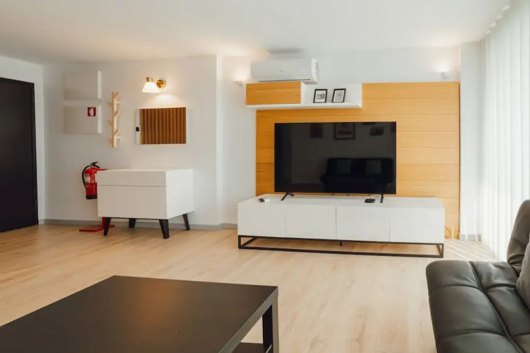 Amazing Riverview Apartment w Pool by Vacationy
