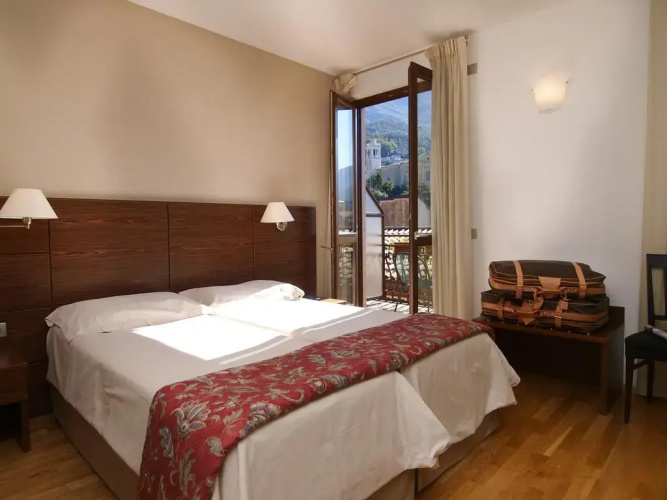 Hotel Lago Di Garda