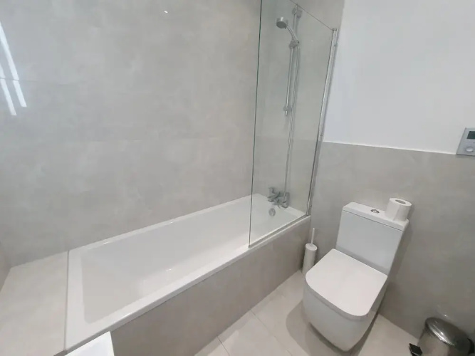 Modern Kings Road Executive Apartment