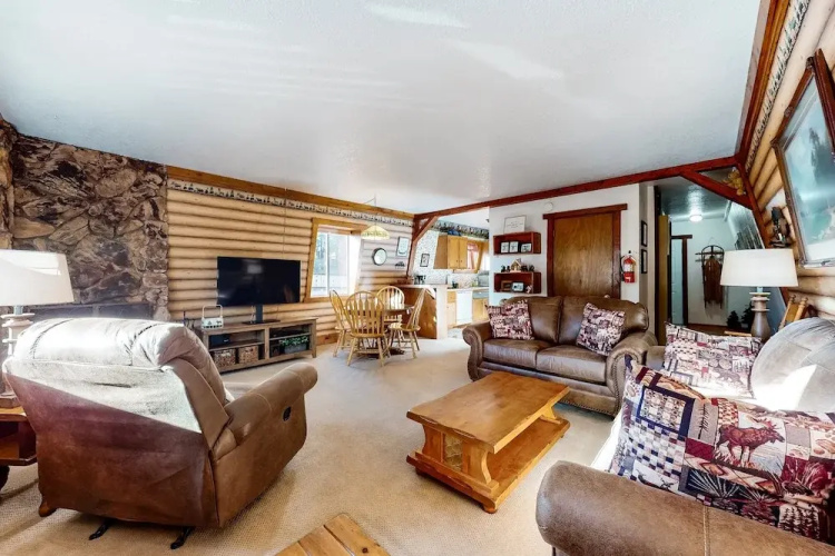Lazy Bear Barn #124