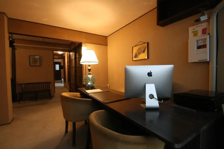 Hostel Haruya Book