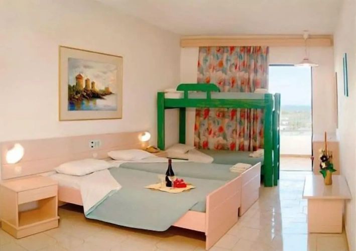 Standard Triple room with balcony and with sea view