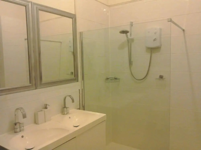6-bed House in Snowdonia With Your own Private pub