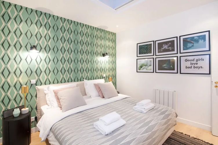 Apart of Paris - Le Marais - Rue des Vertus