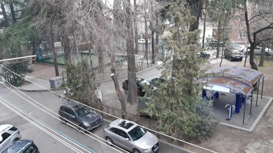 147 Davit Aghmashenebeli Avenue