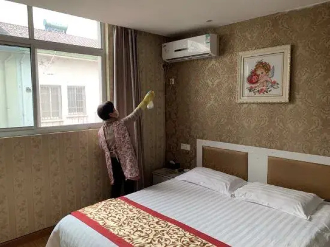 Jixi School Hotel