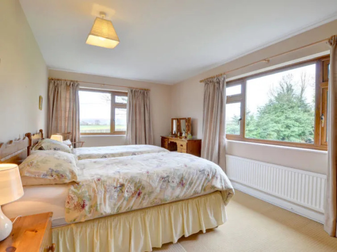 Holiday Home White