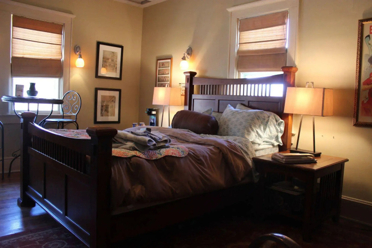 Marble Hill Inn
