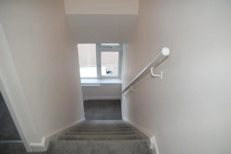 3 Bedroom Apartment Coventry - Hosted by Coventry Accommodation