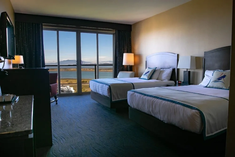 Standard Quadruple room with bay view