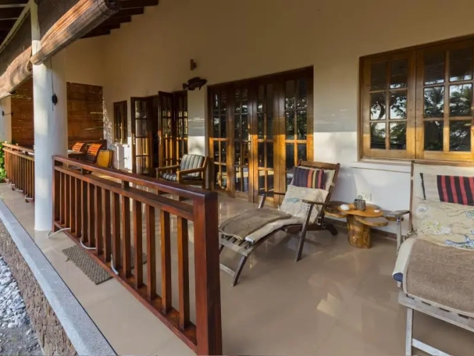 2 Bedrooms Villa