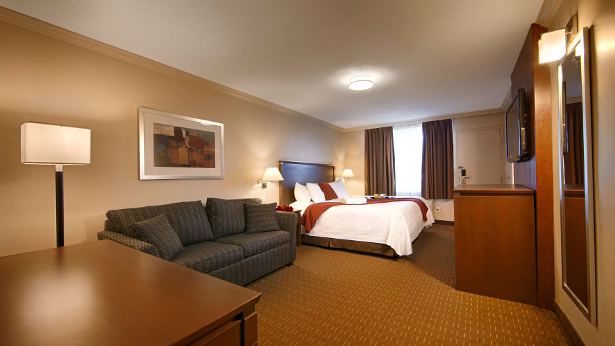 Best Western Plus Guildwood Inn