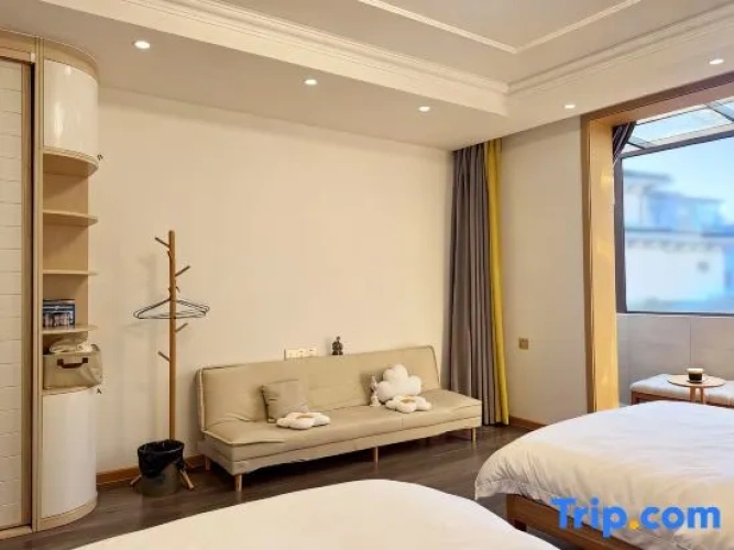 Business Twin room with balcony
