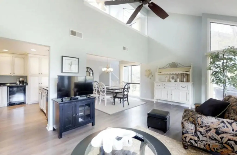 280 Turnberry Village