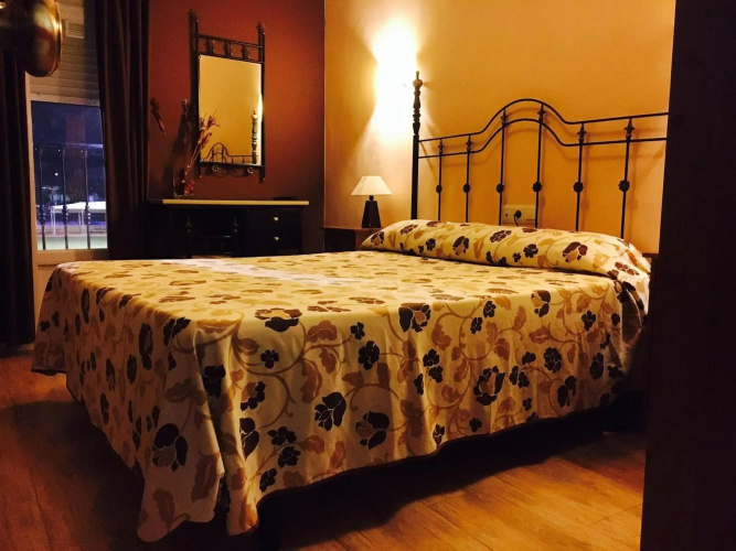 Hostal Alcarayón
