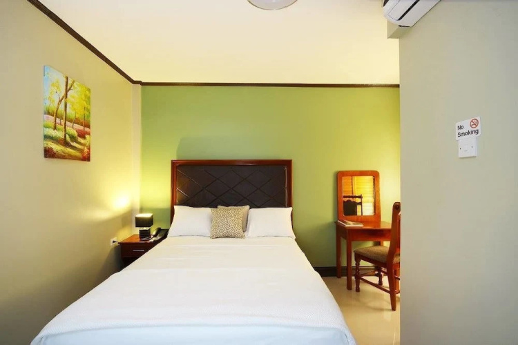 Luxury Hotel & Apts