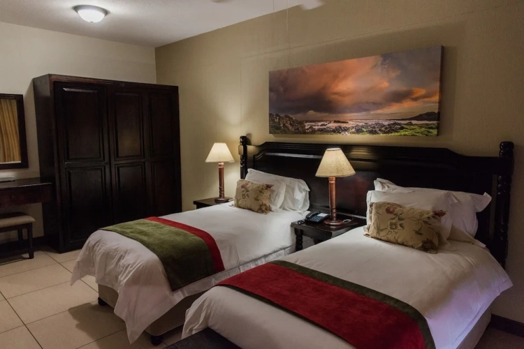 Executive Double room with partial sea view