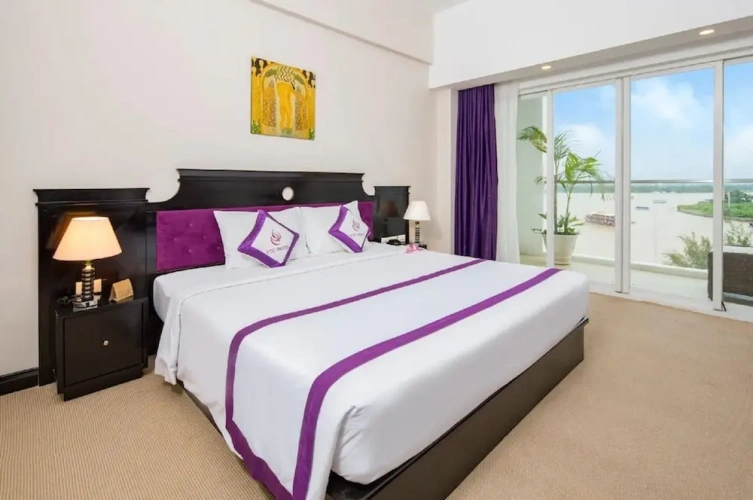 Deluxe Double room with balcony and with river view