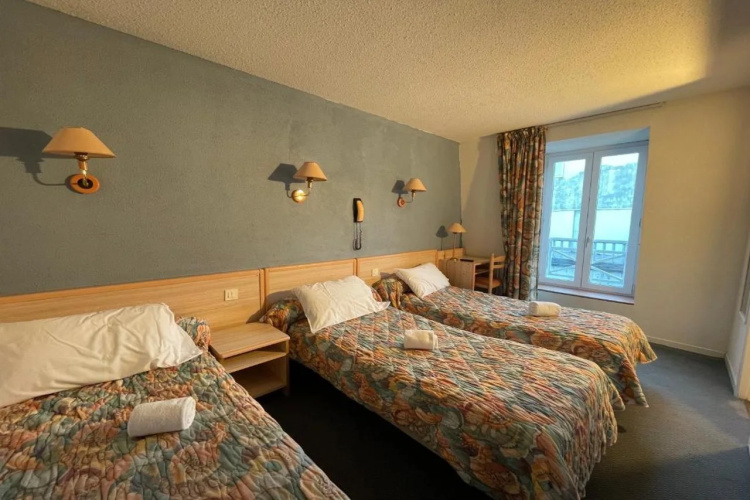 Hotel CORONA Lourdes