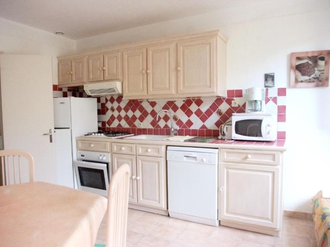 2 Bedrooms Cottage