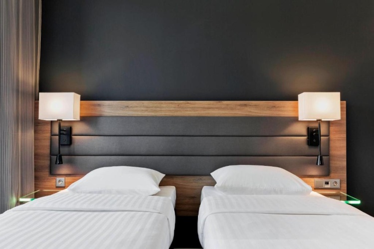 Moxy Sleeper Twin room
