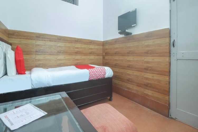 Standard Single room