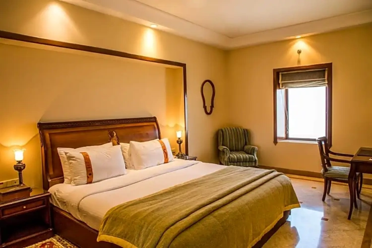 Suite with garden view