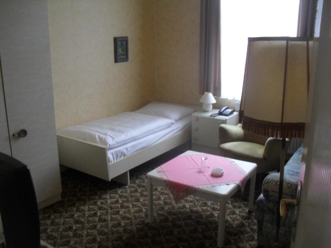Standard Triple room with balcony