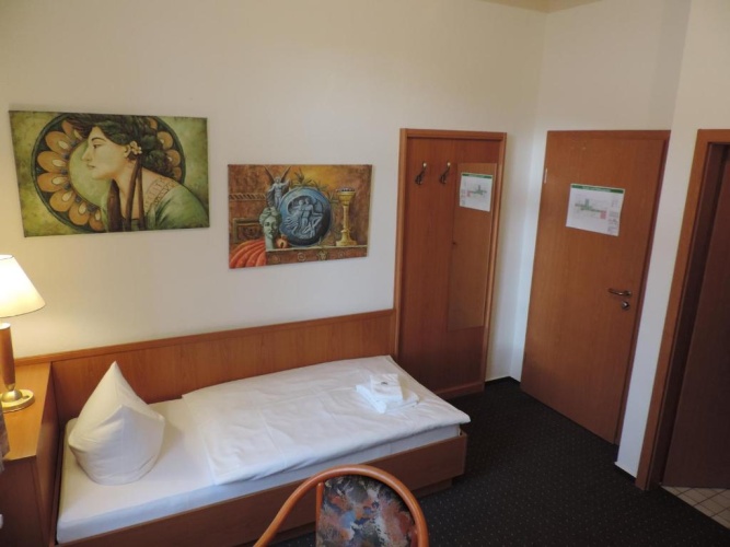 Standard Single room