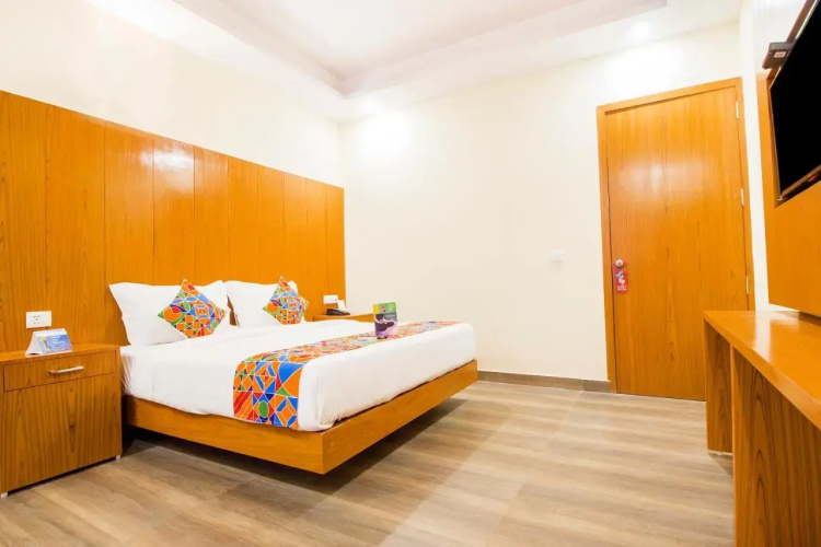 Fabhotel Aries
