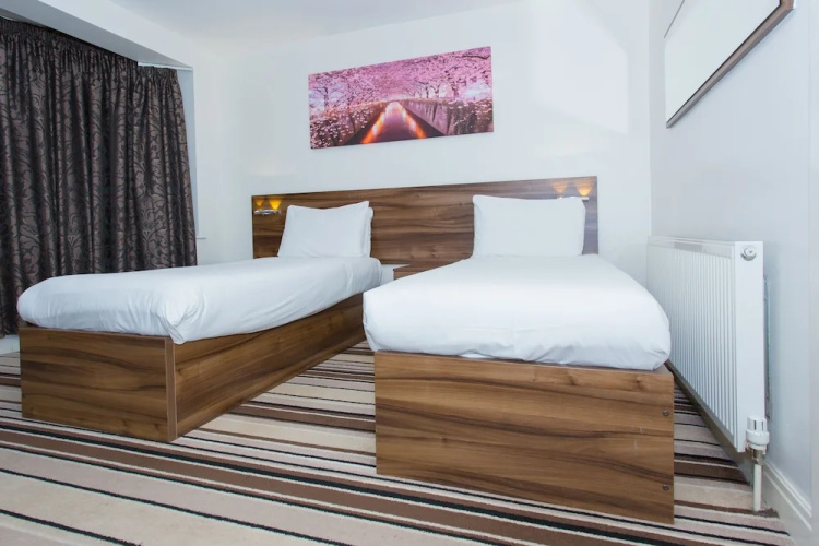 Langley Guest House