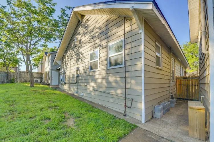 3 Mi to Baylor U: Home w/ Shared Yard