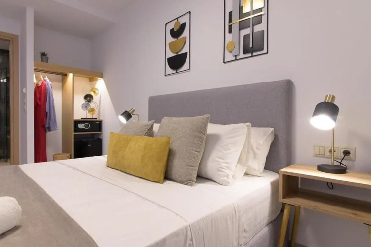Athina Inn