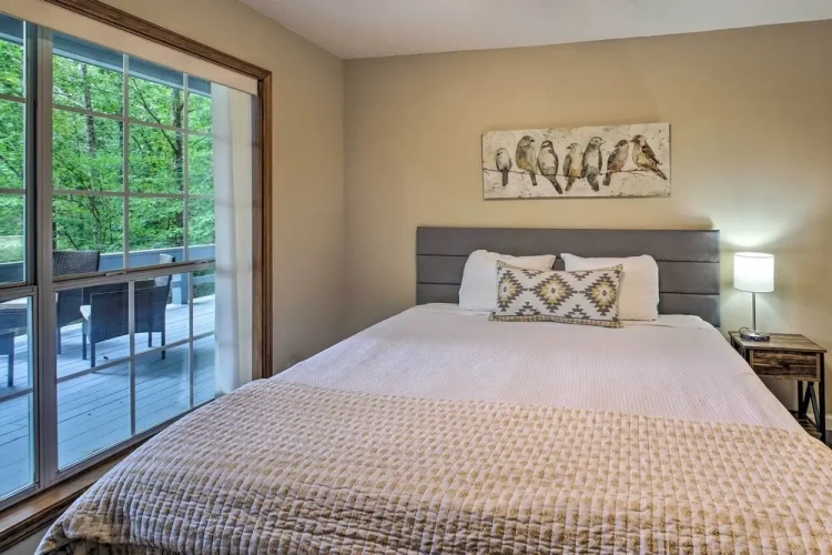 4 Bedrooms Cottage