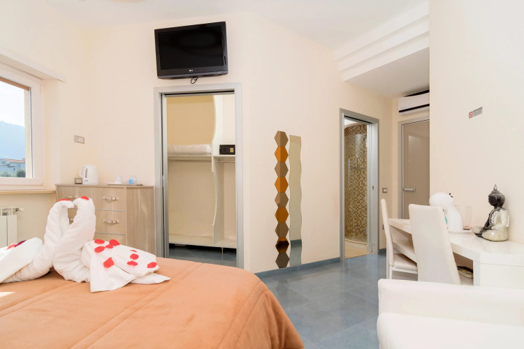 Emily Suites