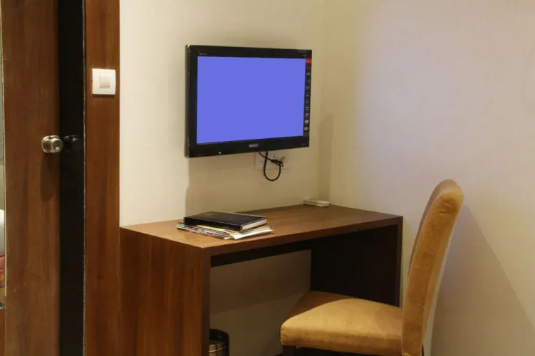 Collection O 15614 Hotel Olive Somwar Peth