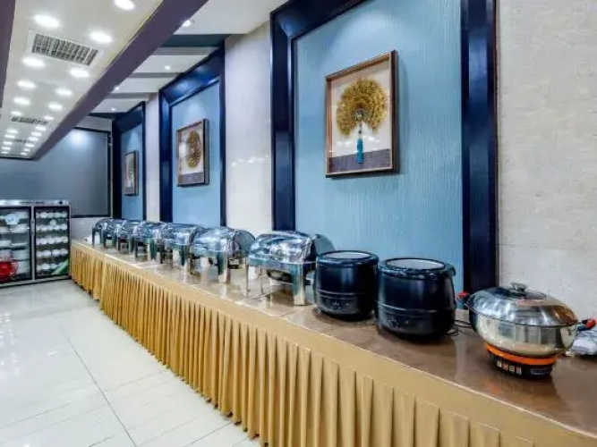 Hua Nian Hotel